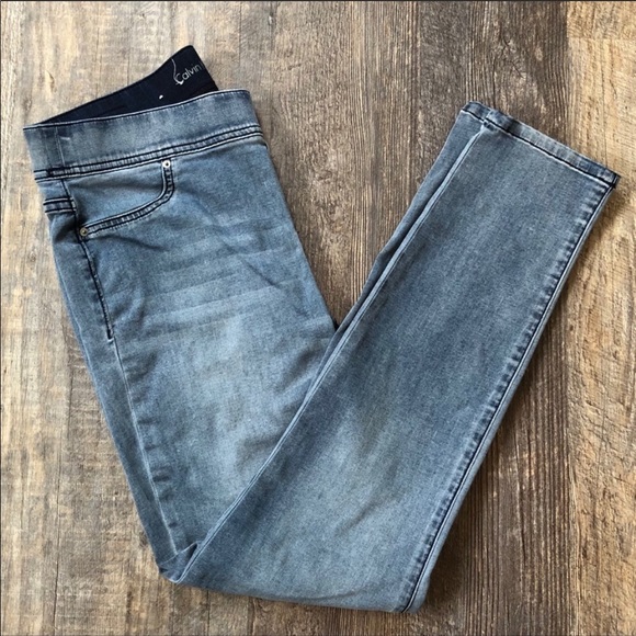 Calvin Klein Jeans - Picture 2 of 5